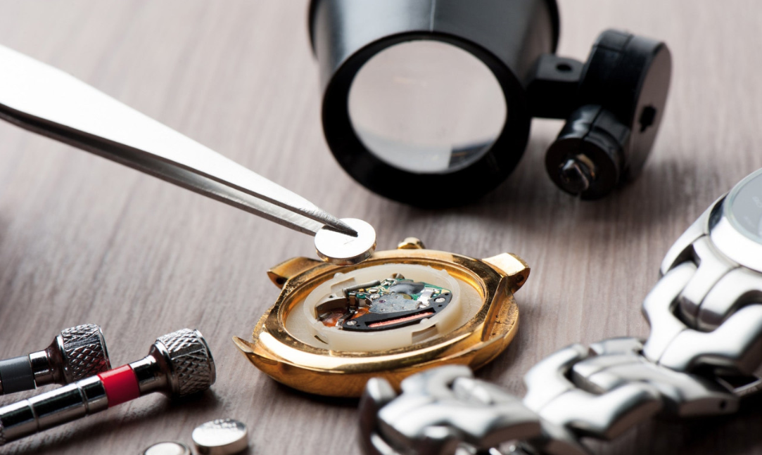 concentrated artisans in workshop